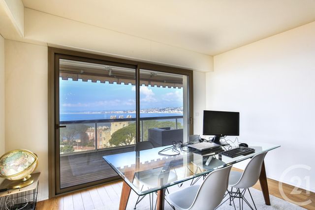 Appartement F4 à vendre - 4 pièces - 95.23 m2 - NICE - 06 - PROVENCE-ALPES-COTE-D-AZUR - Century 21 Lafage Transactions Appartement F4 à vendre - 4 pièces - 95.23 m2 - NICE - 06 - PROVENCE-ALPES-COTE-D-AZUR - Century 21 Lafage Transactions