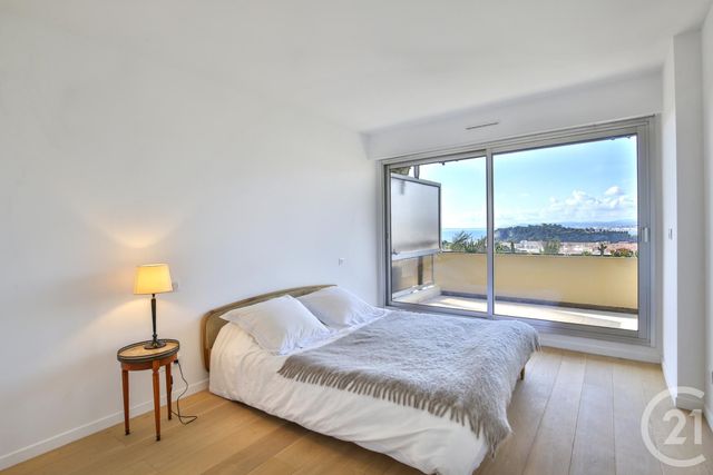 Afficher la photo en grand Appartement F4 à vendre - 4 pièces - 103.0 m2 - NICE - 06 - PROVENCE-ALPES-COTE-D-AZUR - Century 21 Lafage Transactions