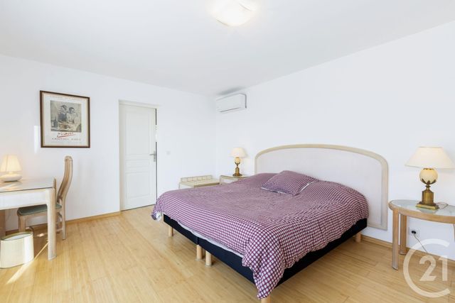 Afficher la photo en grand maison à vendre - 5 pièces - 202.0 m2 - NICE - 06 - PROVENCE-ALPES-COTE-D-AZUR - Century 21 Lafage Transactions
