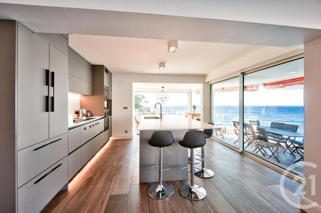 Afficher la photo en grand Appartement F6 à louer - 6 pièces - 180.0 m2 - NICE - 06 - PROVENCE-ALPES-COTE-D-AZUR - Century 21 Lafage Transactions