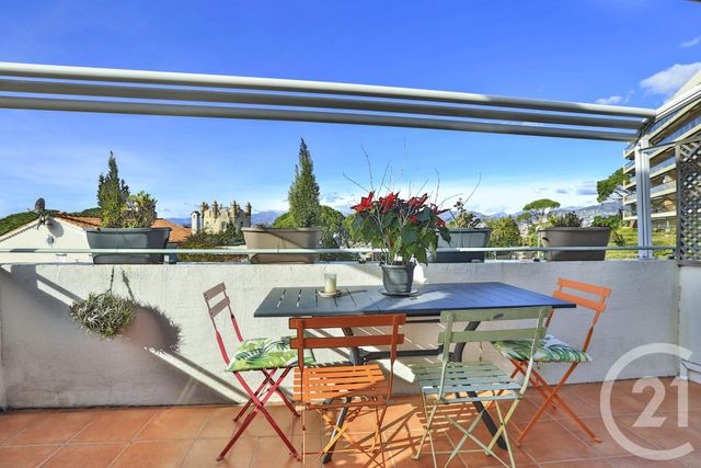 Afficher la photo en grand Appartement F3 à vendre - 3 pièces - 82.0 m2 - NICE - 06 - PROVENCE-ALPES-COTE-D-AZUR - Century 21 Lafage Transactions