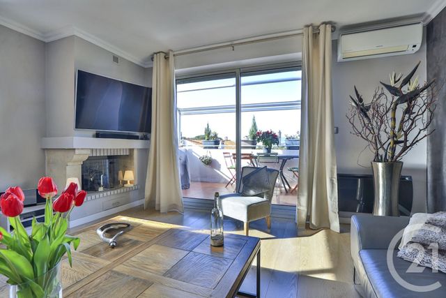 Afficher la photo en grand Appartement F3 à vendre - 3 pièces - 82.0 m2 - NICE - 06 - PROVENCE-ALPES-COTE-D-AZUR - Century 21 Lafage Transactions