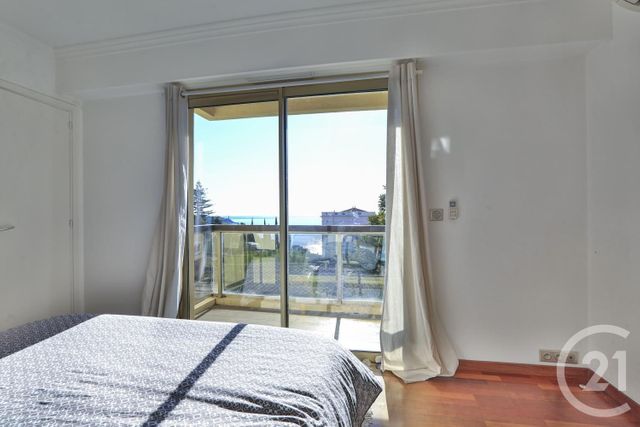 Appartement F4 à vendre - 4 pièces - 97.0 m2 - NICE - 06 - PROVENCE-ALPES-COTE-D-AZUR - Century 21 Lafage Transactions Appartement F4 à vendre - 4 pièces - 97.0 m2 - NICE - 06 - PROVENCE-ALPES-COTE-D-AZUR - Century 21 Lafage Transactions