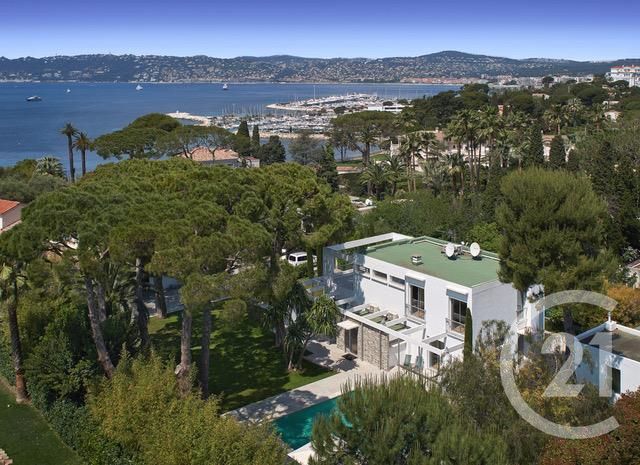 Afficher la photo en grand maison à vendre - 6 pièces - 290.0 m2 - JUAN LES PINS - 06 - PROVENCE-ALPES-COTE-D-AZUR - Century 21 Lafage Transactions
