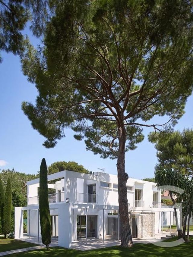 Afficher la photo en grand maison à vendre - 6 pièces - 290.0 m2 - JUAN LES PINS - 06 - PROVENCE-ALPES-COTE-D-AZUR - Century 21 Lafage Transactions
