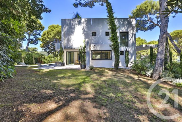 Afficher la photo en grand maison à vendre - 6 pièces - 300.0 m2 - ST JEAN CAP FERRAT - 06 - PROVENCE-ALPES-COTE-D-AZUR - Century 21 Lafage Transactions
