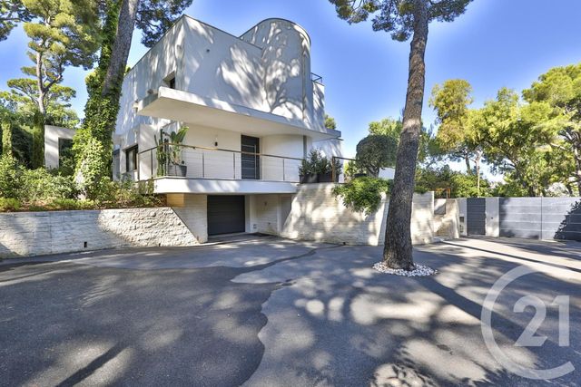 Afficher la photo en grand maison à vendre - 6 pièces - 300.0 m2 - ST JEAN CAP FERRAT - 06 - PROVENCE-ALPES-COTE-D-AZUR - Century 21 Lafage Transactions