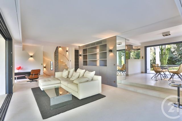 Afficher la photo en grand maison à vendre - 6 pièces - 300.0 m2 - ST JEAN CAP FERRAT - 06 - PROVENCE-ALPES-COTE-D-AZUR - Century 21 Lafage Transactions