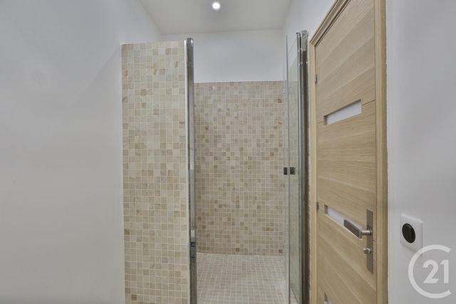 Afficher la photo en grand Appartement F3 à vendre - 3 pièces - 49.02 m2 - NICE - 06 - PROVENCE-ALPES-COTE-D-AZUR - Century 21 Lafage Transactions