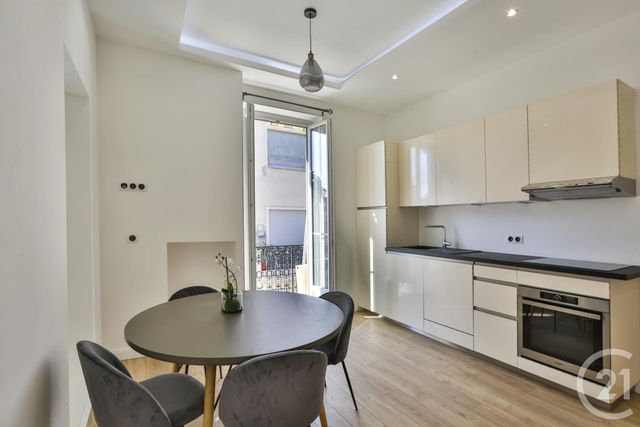 Afficher la photo en grand Appartement F3 à vendre - 3 pièces - 49.02 m2 - NICE - 06 - PROVENCE-ALPES-COTE-D-AZUR - Century 21 Lafage Transactions