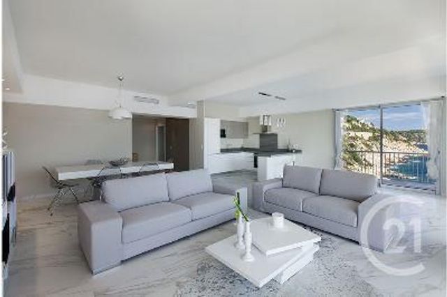 Afficher la photo en grand Appartement F4 à vendre - 4 pièces - 125.0 m2 - NICE - 06 - PROVENCE-ALPES-COTE-D-AZUR - Century 21 Lafage Transactions