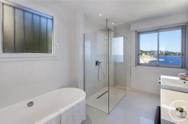 Afficher la photo en grand Appartement F4 à vendre - 4 pièces - 125.0 m2 - NICE - 06 - PROVENCE-ALPES-COTE-D-AZUR - Century 21 Lafage Transactions