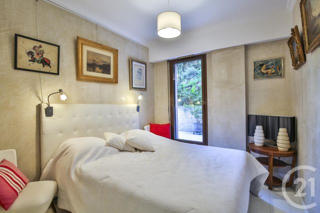 Afficher la photo en grand Appartement F4 à vendre - 4 pièces - 95.0 m2 - NICE - 06 - PROVENCE-ALPES-COTE-D-AZUR - Century 21 Lafage Transactions