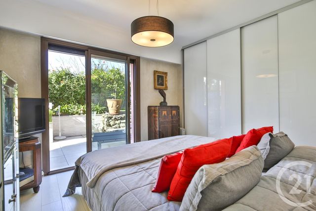 Afficher la photo en grand Appartement F4 à vendre - 4 pièces - 95.0 m2 - NICE - 06 - PROVENCE-ALPES-COTE-D-AZUR - Century 21 Lafage Transactions