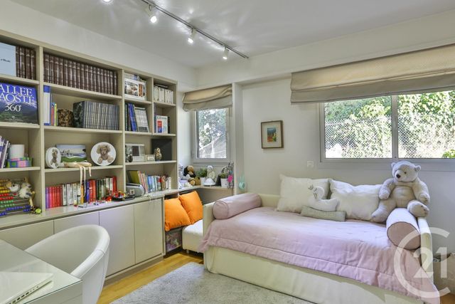 Afficher la photo en grand Appartement F4 à vendre - 4 pièces - 114.0 m2 - NICE - 06 - PROVENCE-ALPES-COTE-D-AZUR - Century 21 Lafage Transactions