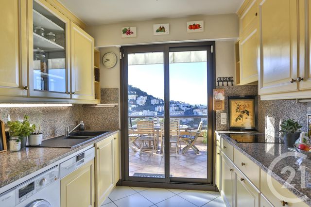 Afficher la photo en grand Appartement F4 à vendre - 4 pièces - 114.0 m2 - NICE - 06 - PROVENCE-ALPES-COTE-D-AZUR - Century 21 Lafage Transactions