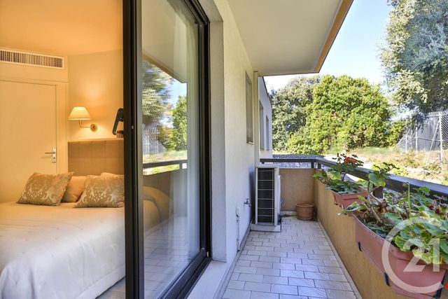 Afficher la photo en grand Appartement F4 à vendre - 4 pièces - 114.0 m2 - NICE - 06 - PROVENCE-ALPES-COTE-D-AZUR - Century 21 Lafage Transactions