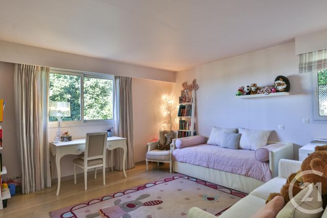 Afficher la photo en grand Appartement F4 à vendre - 4 pièces - 114.0 m2 - NICE - 06 - PROVENCE-ALPES-COTE-D-AZUR - Century 21 Lafage Transactions