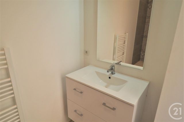 Afficher la photo en grand Appartement F1 à louer - 1 pièce - 23.75 m2 - NICE - 06 - PROVENCE-ALPES-COTE-D-AZUR - Century 21 Lafage Transactions