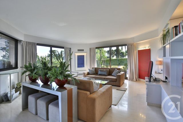 Afficher la photo en grand Appartement F4 à vendre - 4 pièces - 170.01 m2 - NICE - 06 - PROVENCE-ALPES-COTE-D-AZUR - Century 21 Lafage Transactions