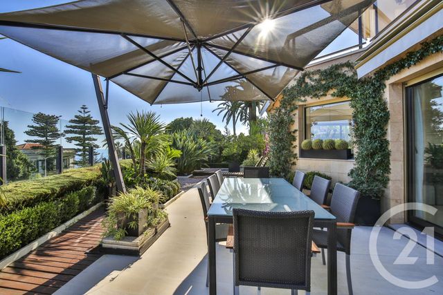 Afficher la photo en grand Appartement F4 à vendre - 4 pièces - 170.01 m2 - NICE - 06 - PROVENCE-ALPES-COTE-D-AZUR - Century 21 Lafage Transactions