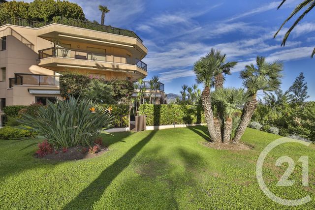 Afficher la photo en grand Appartement F4 à vendre - 4 pièces - 170.01 m2 - NICE - 06 - PROVENCE-ALPES-COTE-D-AZUR - Century 21 Lafage Transactions