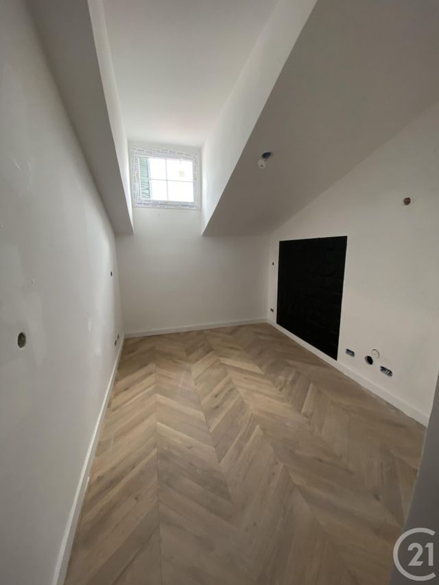 Afficher la photo en grand Appartement F1 à vendre - 1 pièce - 21.34 m2 - NICE - 06 - PROVENCE-ALPES-COTE-D-AZUR - Century 21 Lafage Transactions