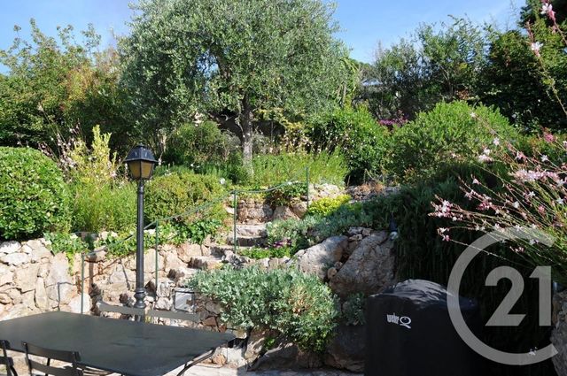 Afficher la photo en grand Appartement F8 à vendre - 5 pièces - 214.0 m2 - VILLEFRANCHE SUR MER - 06 - PROVENCE-ALPES-COTE-D-AZUR - Century 21 Lafage Transactions