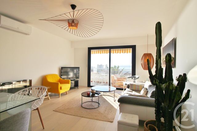 Afficher la photo en grand Appartement F3 à vendre - 3 pièces - 86.04 m2 - NICE - 06 - PROVENCE-ALPES-COTE-D-AZUR - Century 21 Lafage Transactions
