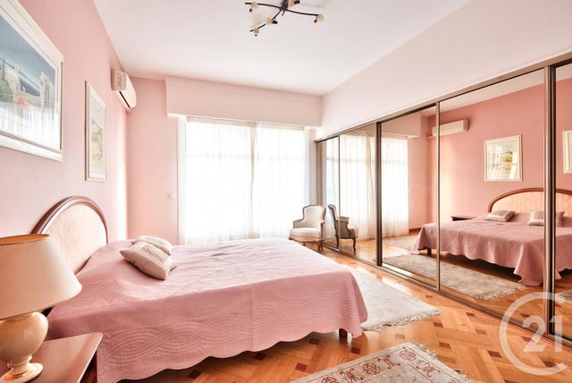 Afficher la photo en grand Appartement F4 à vendre - 4 pièces - 149.66 m2 - NICE - 06 - PROVENCE-ALPES-COTE-D-AZUR - Century 21 Lafage Transactions