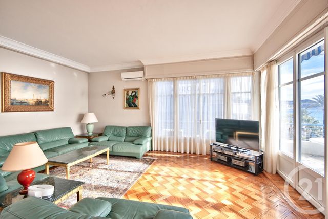 Afficher la photo en grand Appartement F4 à vendre - 4 pièces - 149.66 m2 - NICE - 06 - PROVENCE-ALPES-COTE-D-AZUR - Century 21 Lafage Transactions