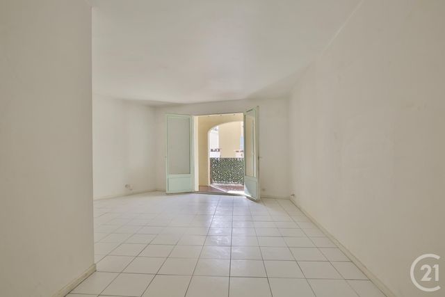 Afficher la photo en grand Appartement F3 à vendre - 3 pièces - 67.0 m2 - NICE - 06 - PROVENCE-ALPES-COTE-D-AZUR - Century 21 Lafage Transactions