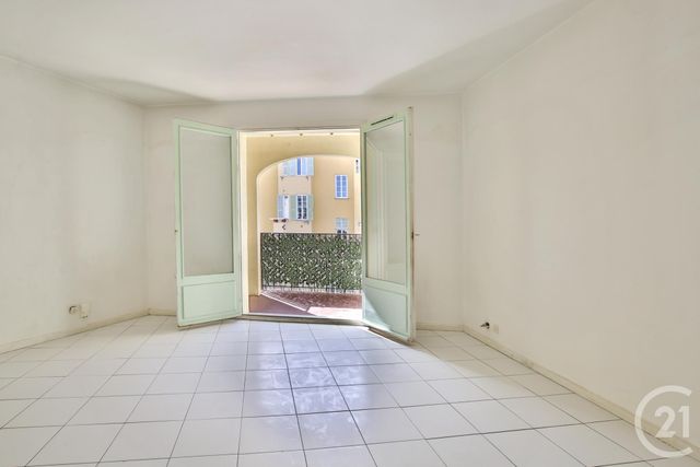 Afficher la photo en grand Appartement F3 à vendre - 3 pièces - 67.0 m2 - NICE - 06 - PROVENCE-ALPES-COTE-D-AZUR - Century 21 Lafage Transactions