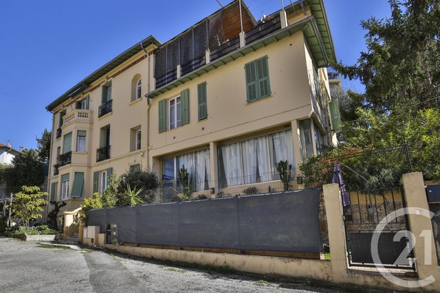 Appartement F4 à vendre - 4 pièces - 82.16 m2 - NICE - 06 - PROVENCE-ALPES-COTE-D-AZUR - Century 21 Lafage Transactions Appartement F4 à vendre - 4 pièces - 82.16 m2 - NICE - 06 - PROVENCE-ALPES-COTE-D-AZUR - Century 21 Lafage Transactions