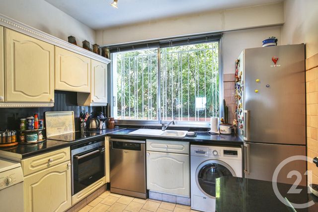 Appartement F3 à vendre - 3 pièces - 112.0 m2 - NICE - 06 - PROVENCE-ALPES-COTE-D-AZUR - Century 21 Lafage Transactions Appartement F3 à vendre - 3 pièces - 112.0 m2 - NICE - 06 - PROVENCE-ALPES-COTE-D-AZUR - Century 21 Lafage Transactions