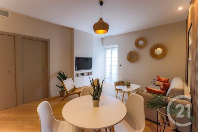 Afficher la photo en grand Appartement F2 à vendre - 2 pièces - 38.12 m2 - NICE - 06 - PROVENCE-ALPES-COTE-D-AZUR - Century 21 Lafage Transactions