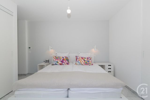 Afficher la photo en grand Appartement F3 à vendre - 3 pièces - 78.62 m2 - NICE - 06 - PROVENCE-ALPES-COTE-D-AZUR - Century 21 Lafage Transactions