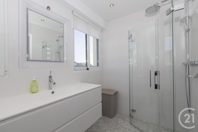Afficher la photo en grand Appartement F3 à vendre - 3 pièces - 78.62 m2 - NICE - 06 - PROVENCE-ALPES-COTE-D-AZUR - Century 21 Lafage Transactions