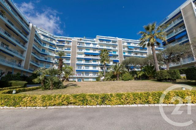 Afficher la photo en grand Appartement F3 à vendre - 3 pièces - 78.62 m2 - NICE - 06 - PROVENCE-ALPES-COTE-D-AZUR - Century 21 Lafage Transactions