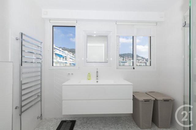 Afficher la photo en grand Appartement F3 à vendre - 3 pièces - 78.62 m2 - NICE - 06 - PROVENCE-ALPES-COTE-D-AZUR - Century 21 Lafage Transactions