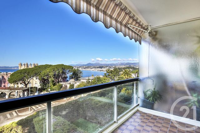 Afficher la photo en grand Appartement F2 à vendre - 2 pièces - 58.42 m2 - NICE - 06 - PROVENCE-ALPES-COTE-D-AZUR - Century 21 Lafage Transactions