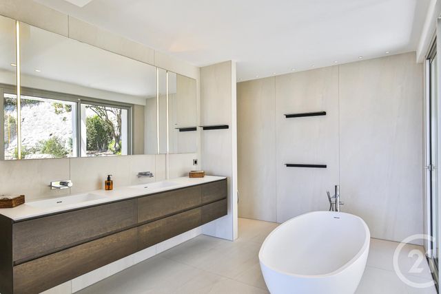 maison à vendre - 6 pièces - 460.0 m2 - VILLEFRANCHE SUR MER - 06 - PROVENCE-ALPES-COTE-D-AZUR - Century 21 Lafage Transactions maison à vendre - 6 pièces - 460.0 m2 - VILLEFRANCHE SUR MER - 06 - PROVENCE-ALPES-COTE-D-AZUR - Century 21 Lafage Transactions
