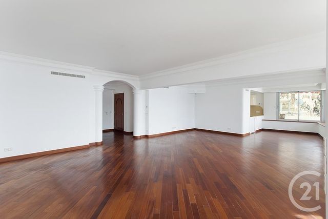 Appartement F5 à vendre - 4 pièces - 196.0 m2 - NICE - 06 - PROVENCE-ALPES-COTE-D-AZUR - Century 21 Lafage Transactions Appartement F5 à vendre - 4 pièces - 196.0 m2 - NICE - 06 - PROVENCE-ALPES-COTE-D-AZUR - Century 21 Lafage Transactions