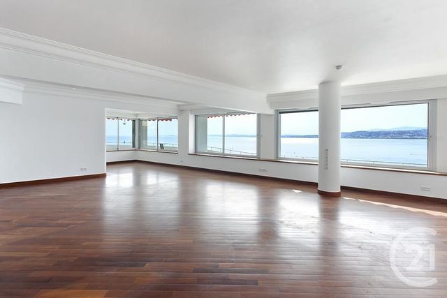 Appartement F5 à vendre - 4 pièces - 196.0 m2 - NICE - 06 - PROVENCE-ALPES-COTE-D-AZUR - Century 21 Lafage Transactions Appartement F5 à vendre - 4 pièces - 196.0 m2 - NICE - 06 - PROVENCE-ALPES-COTE-D-AZUR - Century 21 Lafage Transactions