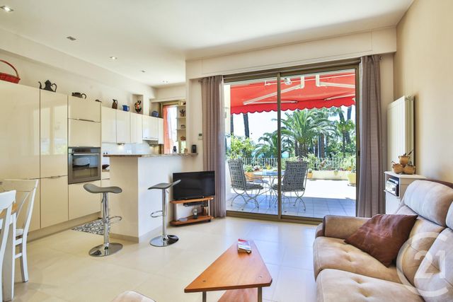 Appartement F2 à vendre - 2 pièces - 63.46 m2 - NICE - 06 - PROVENCE-ALPES-COTE-D-AZUR - Century 21 Lafage Transactions Appartement F2 à vendre - 2 pièces - 63.46 m2 - NICE - 06 - PROVENCE-ALPES-COTE-D-AZUR - Century 21 Lafage Transactions