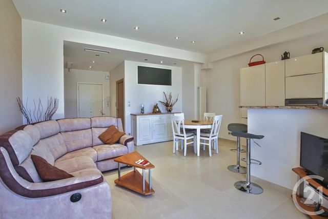 Appartement F2 à vendre - 2 pièces - 63.46 m2 - NICE - 06 - PROVENCE-ALPES-COTE-D-AZUR - Century 21 Lafage Transactions Appartement F2 à vendre - 2 pièces - 63.46 m2 - NICE - 06 - PROVENCE-ALPES-COTE-D-AZUR - Century 21 Lafage Transactions