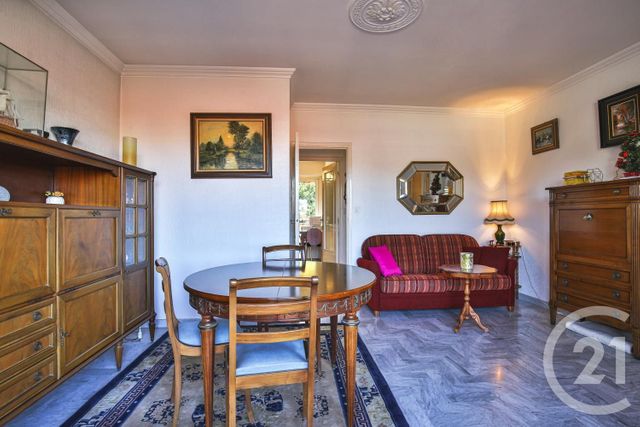 Appartement F2 à louer - 2 pièces - 51.01 m2 - NICE - 06 - PROVENCE-ALPES-COTE-D-AZUR - Century 21 Lafage Transactions Appartement F2 à louer - 2 pièces - 51.01 m2 - NICE - 06 - PROVENCE-ALPES-COTE-D-AZUR - Century 21 Lafage Transactions