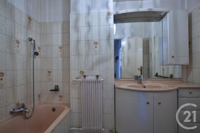 Appartement F2 à louer - 2 pièces - 51.01 m2 - NICE - 06 - PROVENCE-ALPES-COTE-D-AZUR - Century 21 Lafage Transactions Appartement F2 à louer - 2 pièces - 51.01 m2 - NICE - 06 - PROVENCE-ALPES-COTE-D-AZUR - Century 21 Lafage Transactions