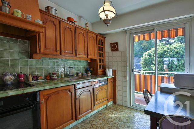Appartement F2 à louer - 2 pièces - 51.01 m2 - NICE - 06 - PROVENCE-ALPES-COTE-D-AZUR - Century 21 Lafage Transactions Appartement F2 à louer - 2 pièces - 51.01 m2 - NICE - 06 - PROVENCE-ALPES-COTE-D-AZUR - Century 21 Lafage Transactions