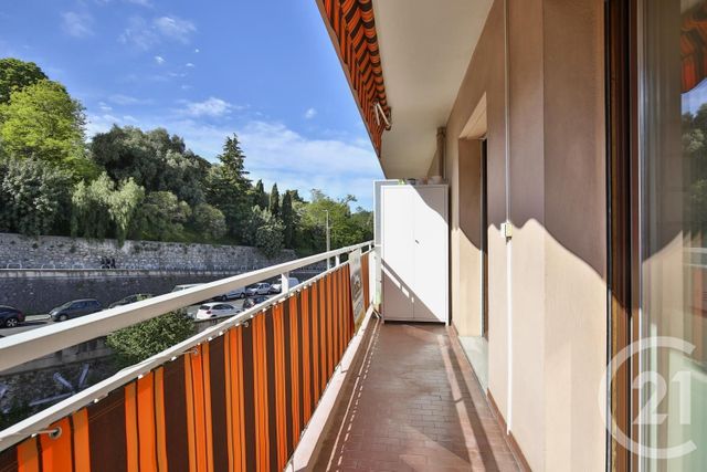 Appartement F2 à louer - 2 pièces - 51.01 m2 - NICE - 06 - PROVENCE-ALPES-COTE-D-AZUR - Century 21 Lafage Transactions Appartement F2 à louer - 2 pièces - 51.01 m2 - NICE - 06 - PROVENCE-ALPES-COTE-D-AZUR - Century 21 Lafage Transactions